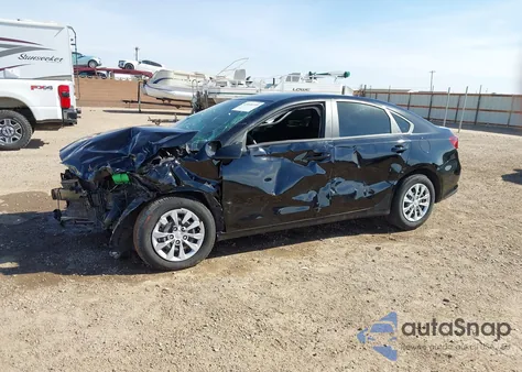 2021 Kia Forte Fe z USA, uszkodzony, nr VIN 3KPF24AD1ME375664